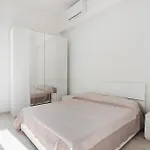 Viareggio Apartments Дом отдыха Виареджо