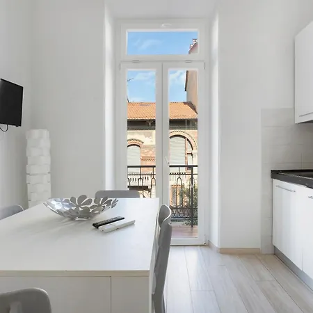 Viareggio Apartments Βιαρέτζιο